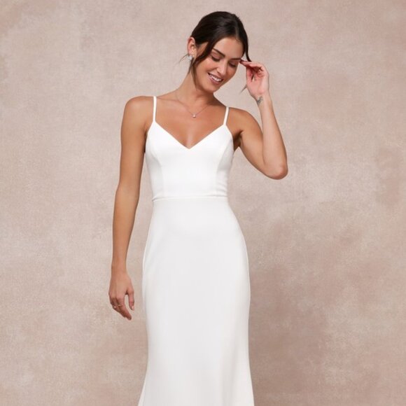 Lulus Dresses & Skirts - White Sleeveless Mermaid Maxi Dress - Size Medium